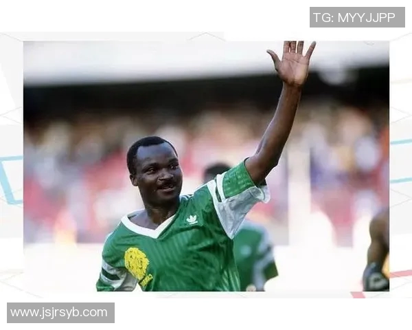 历史足球巨星传奇人物的巅峰对决与不朽荣耀回顾