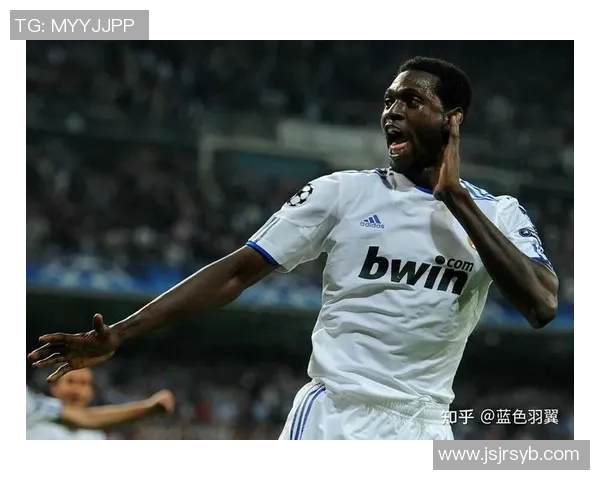 足球球星53号小酒馆：回忆与梦想交织的绿茵传奇故事